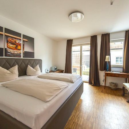 Hotel Freischuetz ランツフート エクステリア 写真