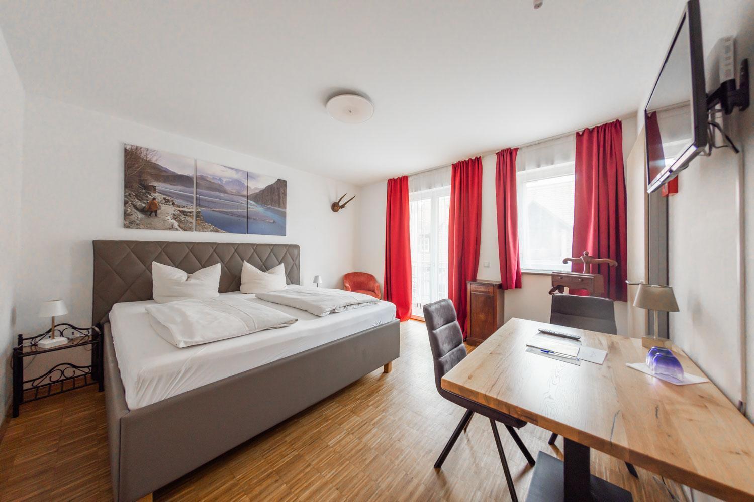 Hotel Freischuetz ランツフート エクステリア 写真
