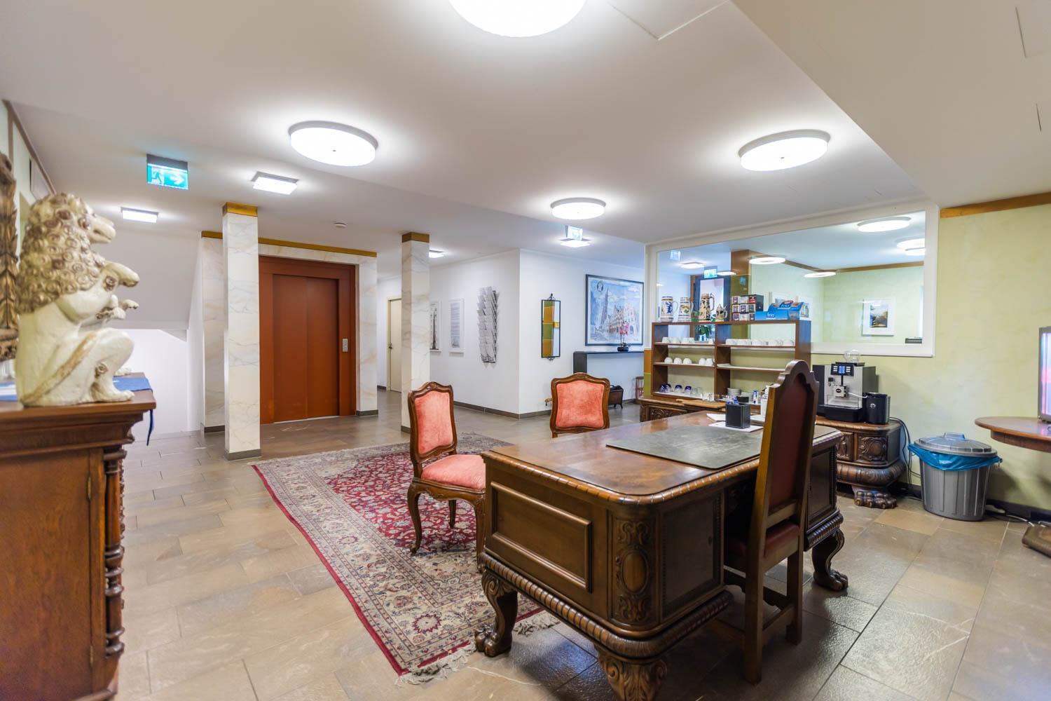 Hotel Freischuetz ランツフート エクステリア 写真