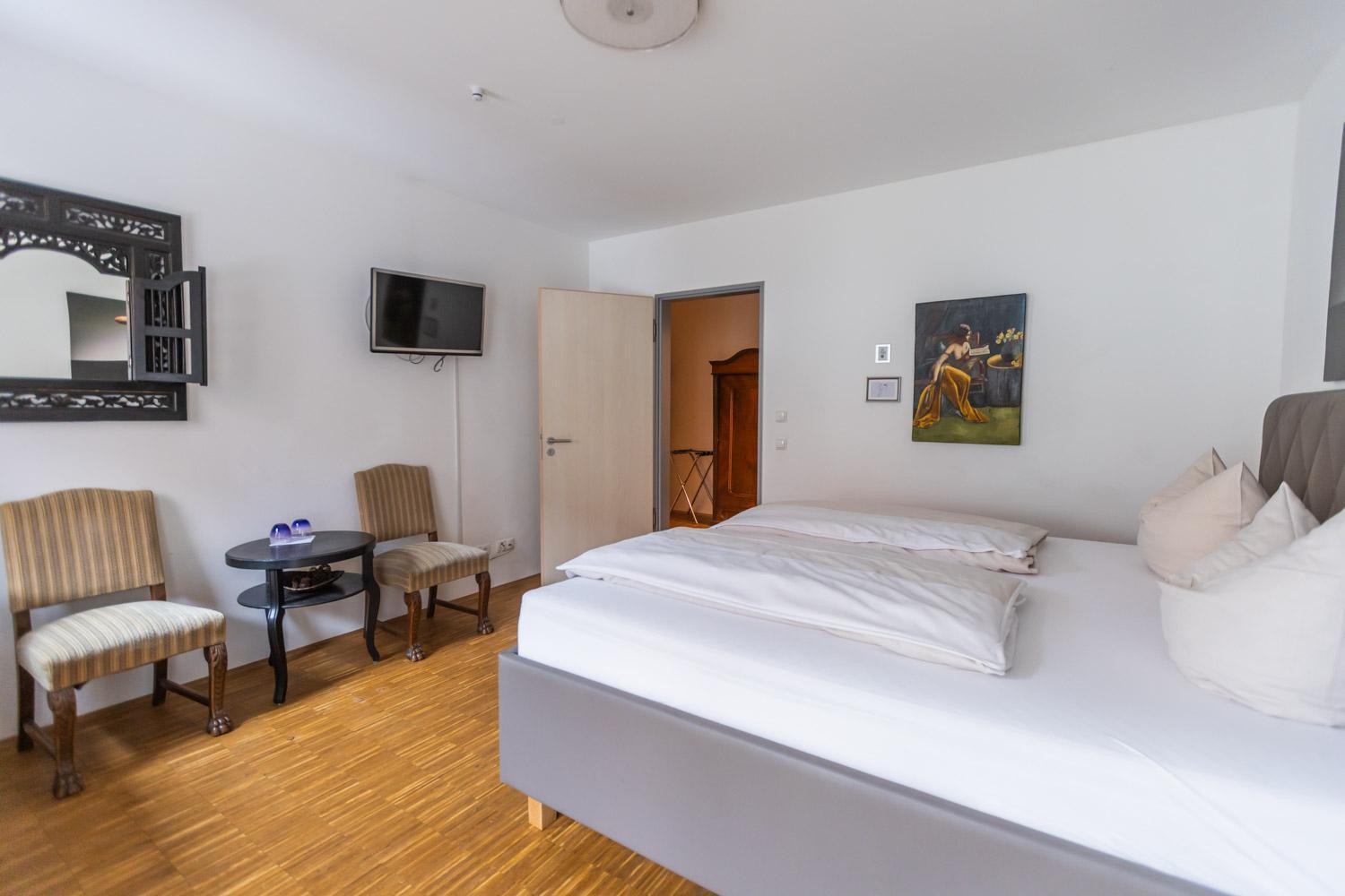 Hotel Freischuetz ランツフート エクステリア 写真