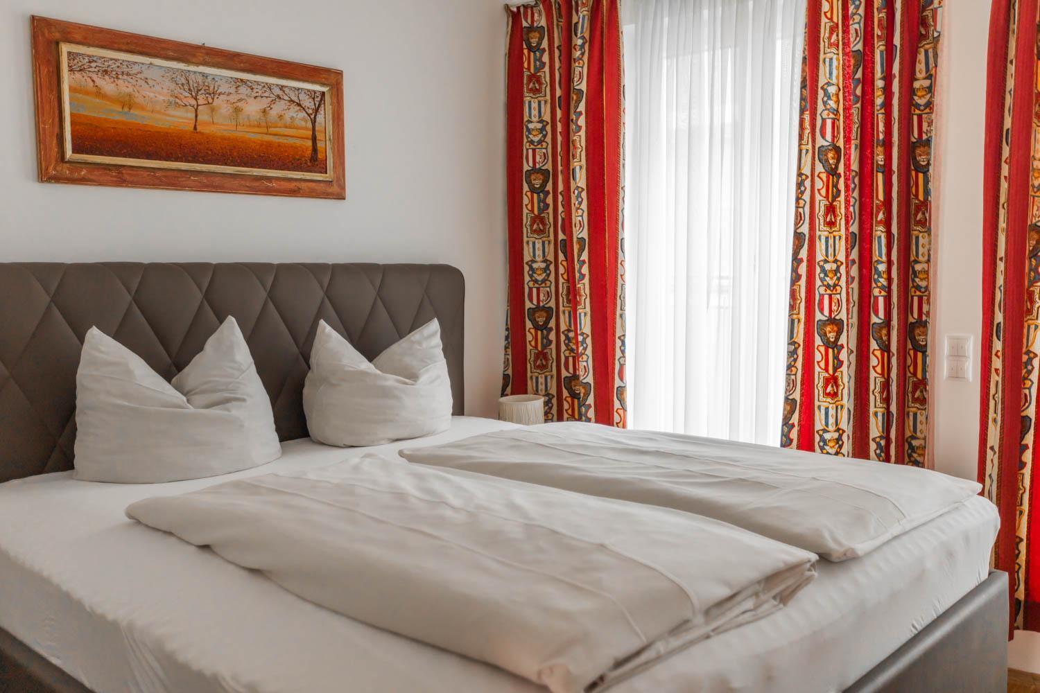 Hotel Freischuetz ランツフート エクステリア 写真