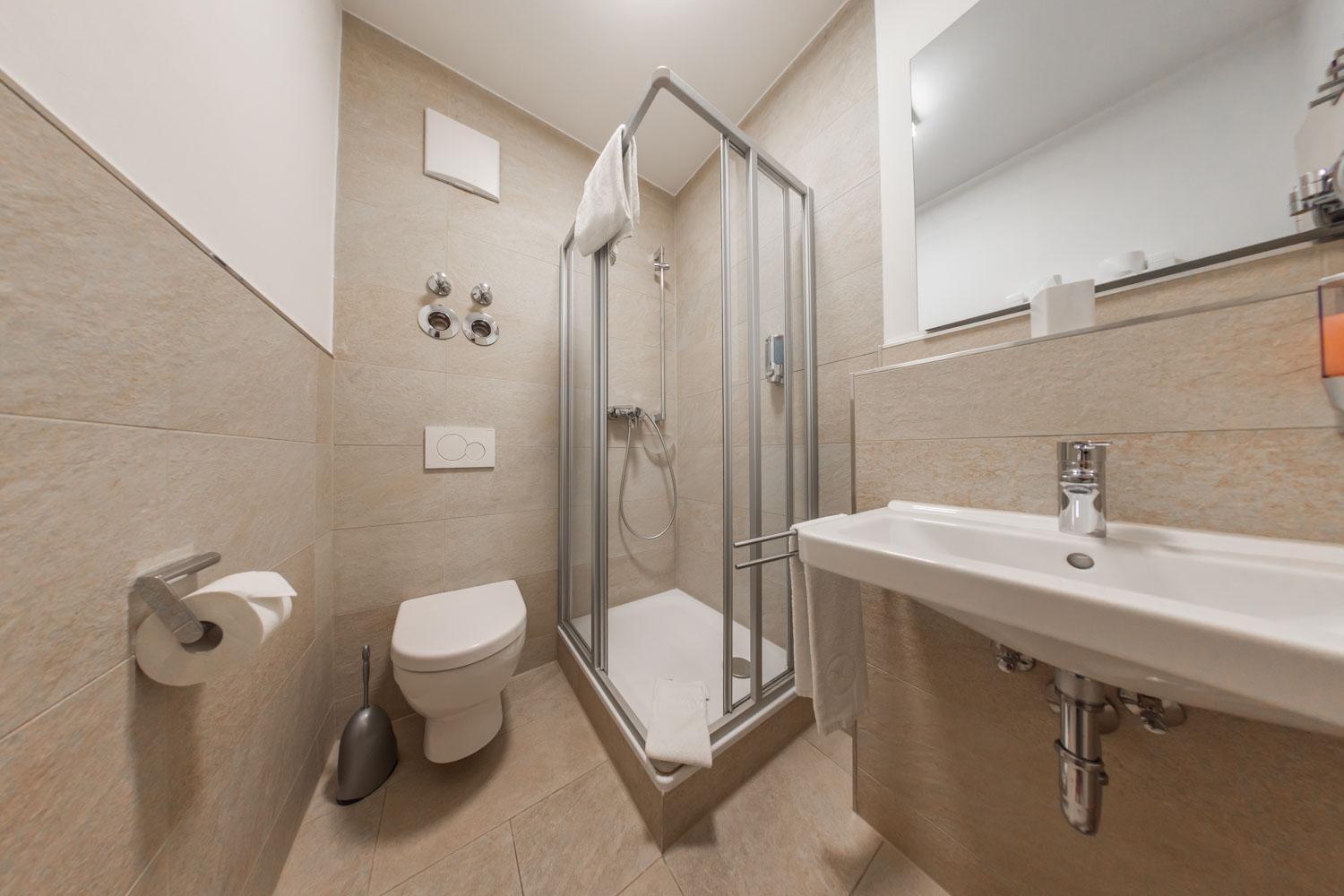 Hotel Freischuetz ランツフート エクステリア 写真