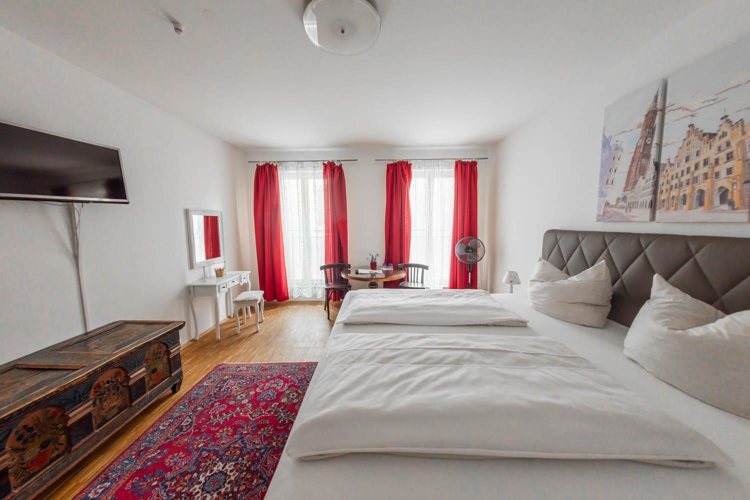 Hotel Freischuetz ランツフート エクステリア 写真