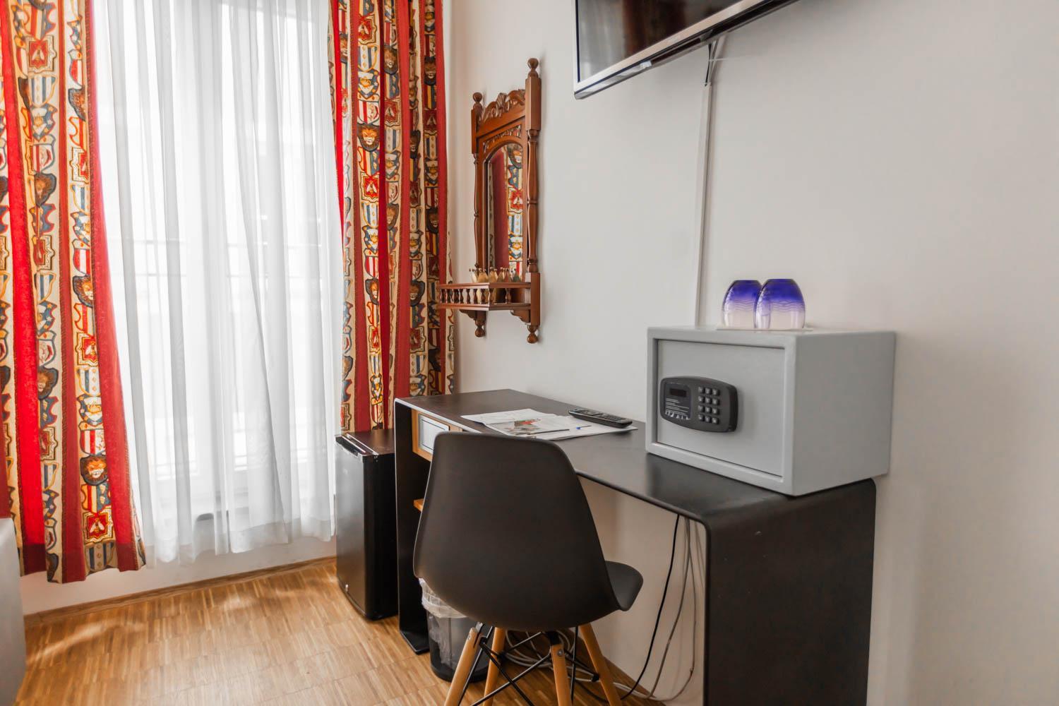 Hotel Freischuetz ランツフート エクステリア 写真